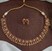 Royal Pearl & Gold Filigree Necklace