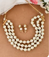 Artisan Kundan & Teardrop Pearl Choker Set